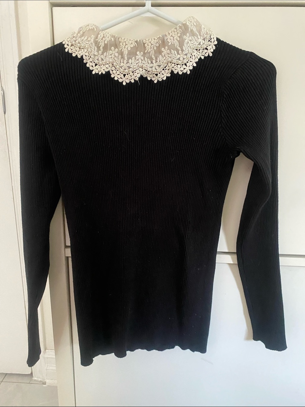 Black Ribbed fitted Long-Sleeve sweater in Cream w lace Collar added Size Small